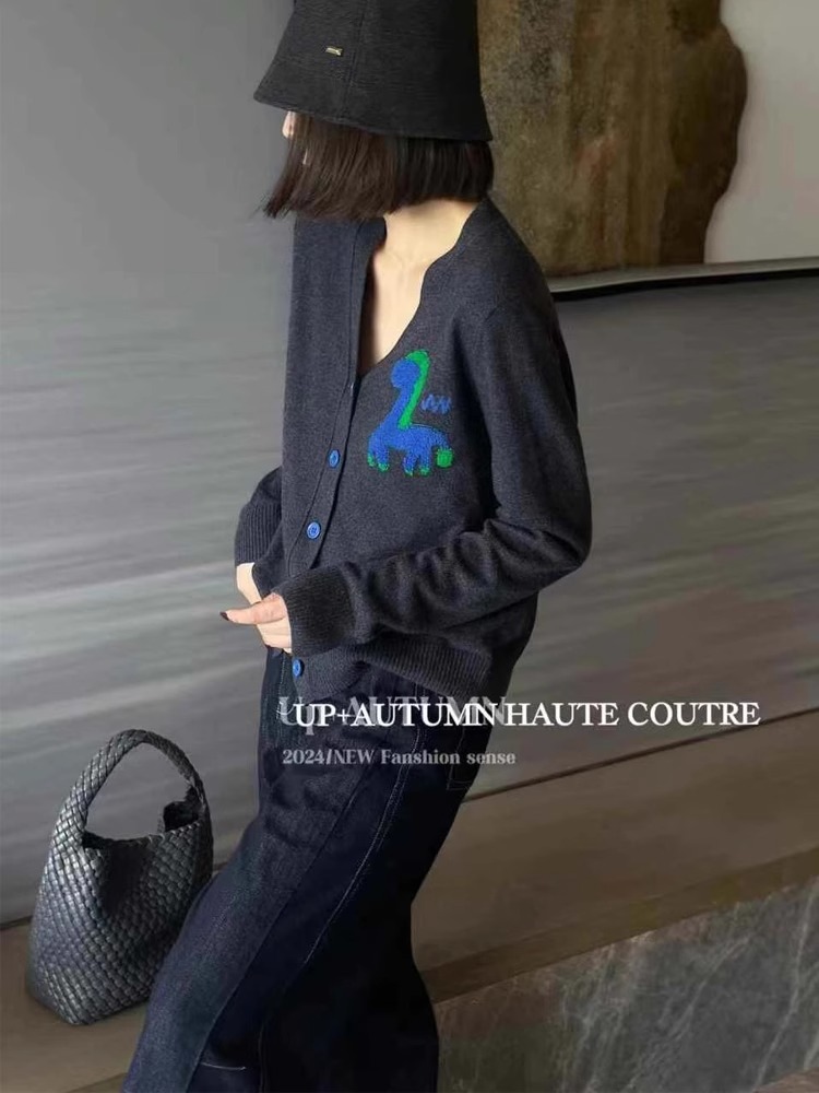 Wool Coat Peacoat - European station V-neck 100%cashmere jacquard knit
