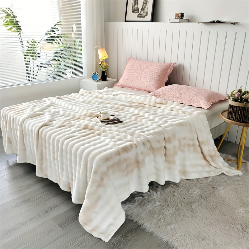 Luxurious Faux Rabbit Fur Bed  - огляд і ціна Shawl Wrap Winter